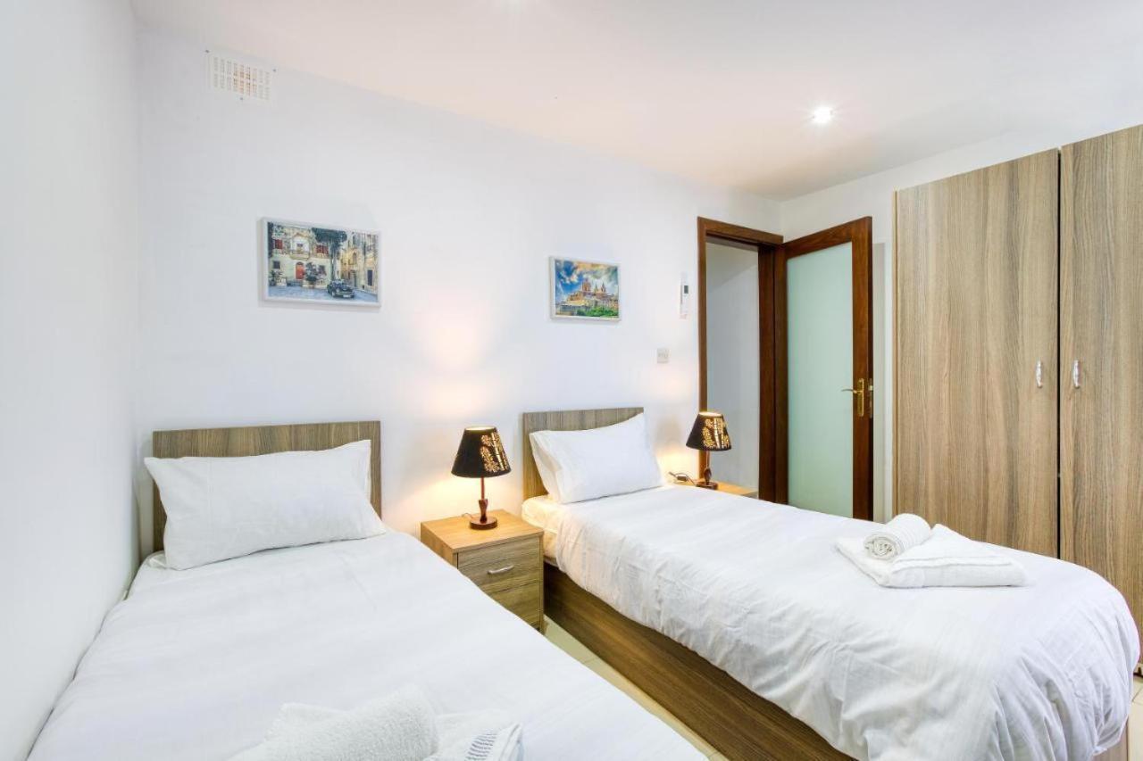 R2 Nr Retreat Homestay